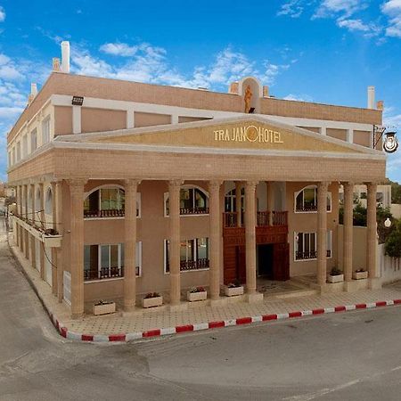 Trajan Hotel Timgad エクステリア 写真