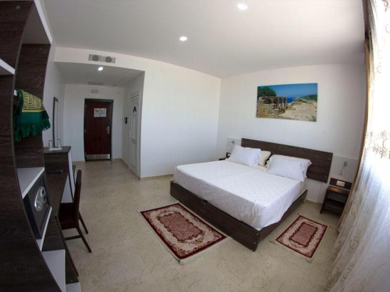 Trajan Hotel Timgad エクステリア 写真